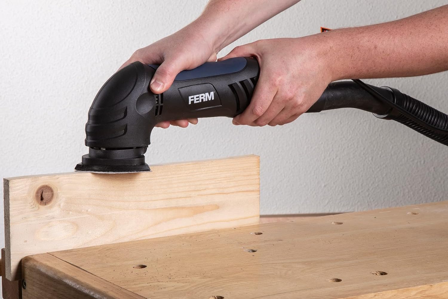 Ferm Delta Sander With Sanding Sheets And Dust Collection Adapter
