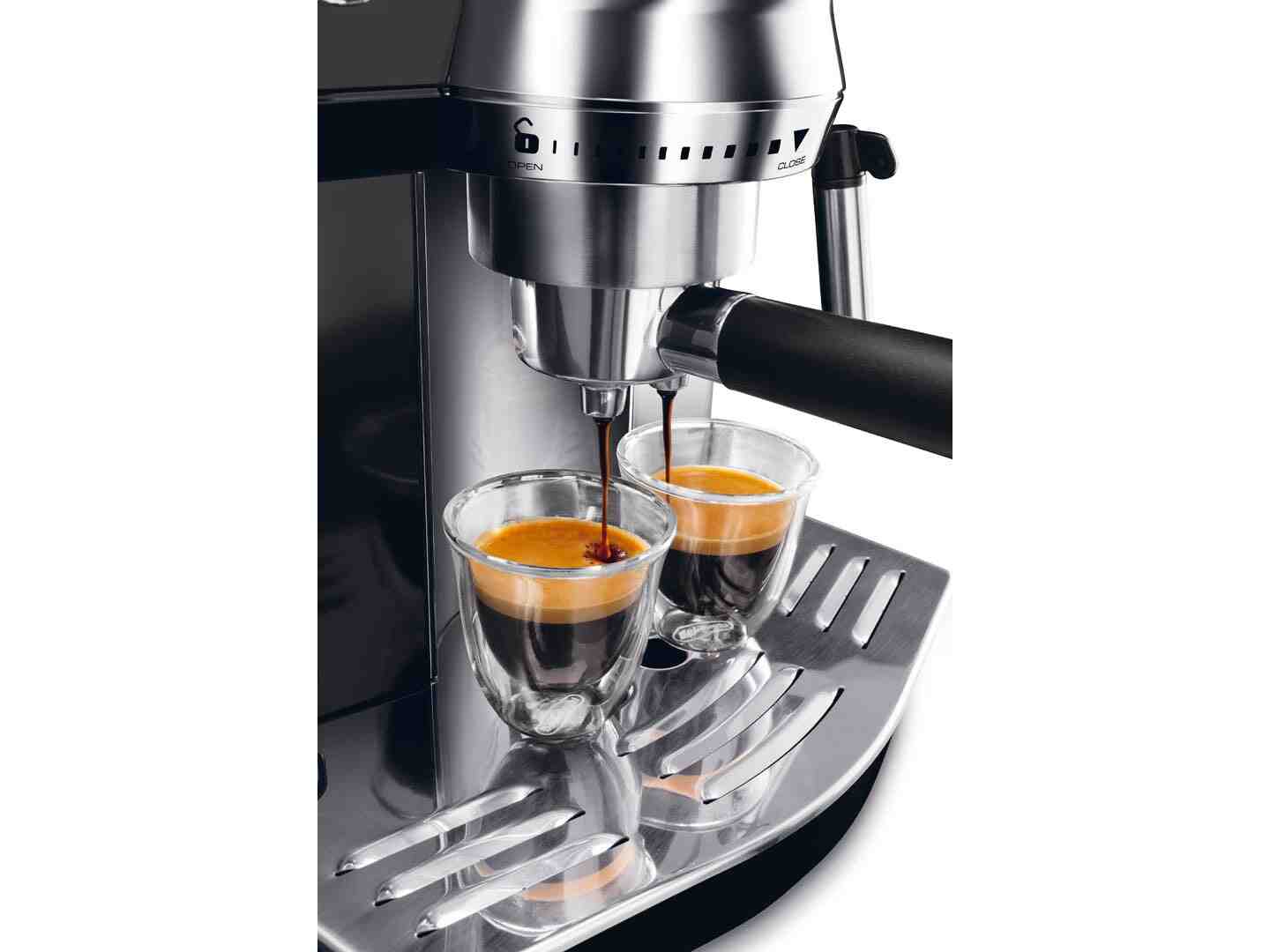 DELONGHI EC-820B PUMP ESPRESSO COFFEE MACHINE (220V)