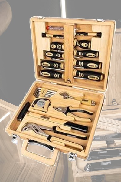 Brüder Mannesmann Tool Set In Bamboo Case